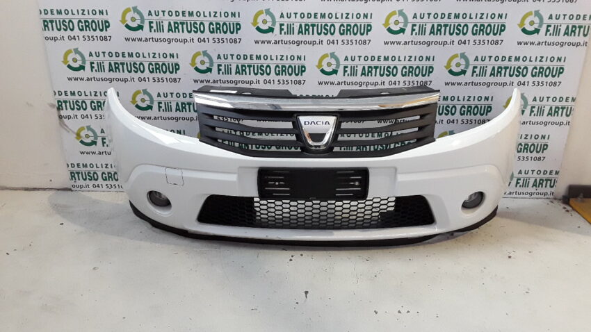 PARAURTI ANTERIORE DACIA SANDERO 2010 BIANCO