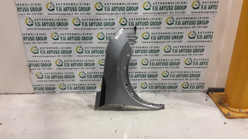 PARAFANGO ANTERIORE DESTRO PEUGEOT 2008 GRIGIO KCA - immagine 2