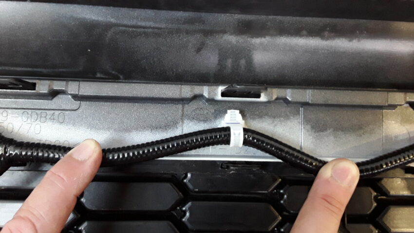PARAURTI POSTERIORE TOYOTA YARIS CROSS 2023 CON SENSORI DI PARCHEGGIO - immagine 14