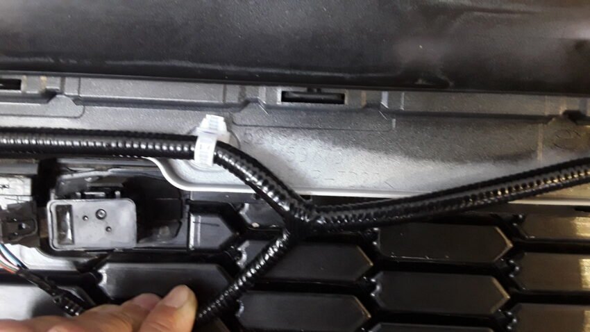 PARAURTI POSTERIORE TOYOTA YARIS CROSS 2023 CON SENSORI DI PARCHEGGIO - immagine 15