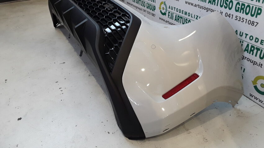 PARAURTI POSTERIORE TOYOTA YARIS CROSS 2023 CON SENSORI DI PARCHEGGIO - immagine 3
