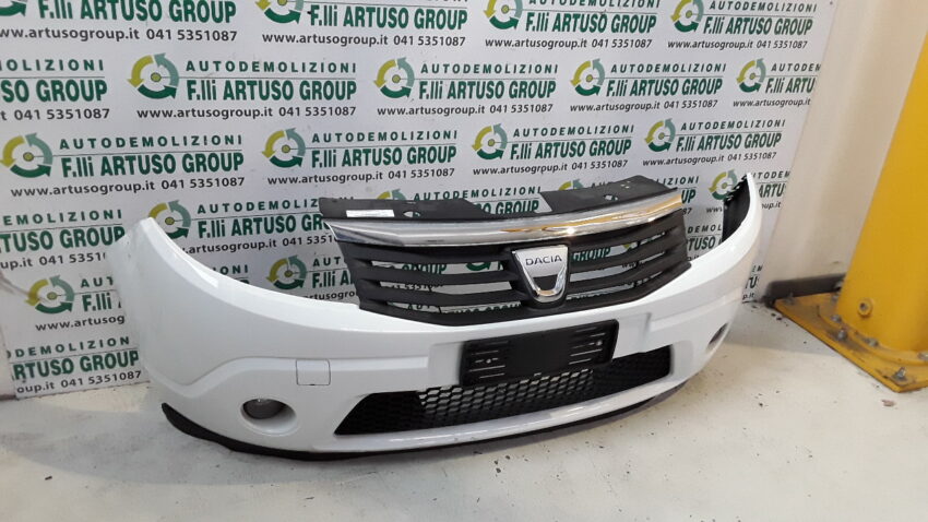PARAURTI ANTERIORE DACIA SANDERO 2010 BIANCO - immagine 3