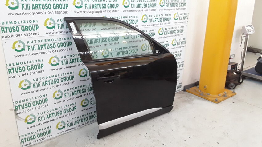 PORTA ANTERIORE DESTRA PEUGEOT 2008 2022 NERO - immagine 4