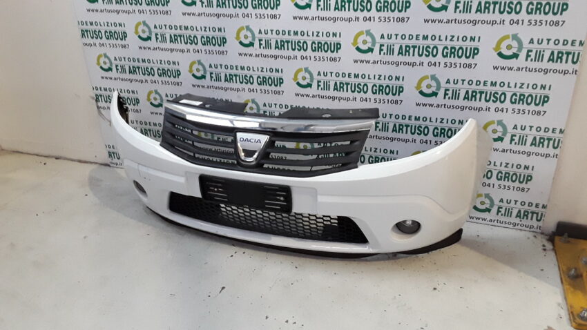 PARAURTI ANTERIORE DACIA SANDERO 2010 BIANCO - immagine 4