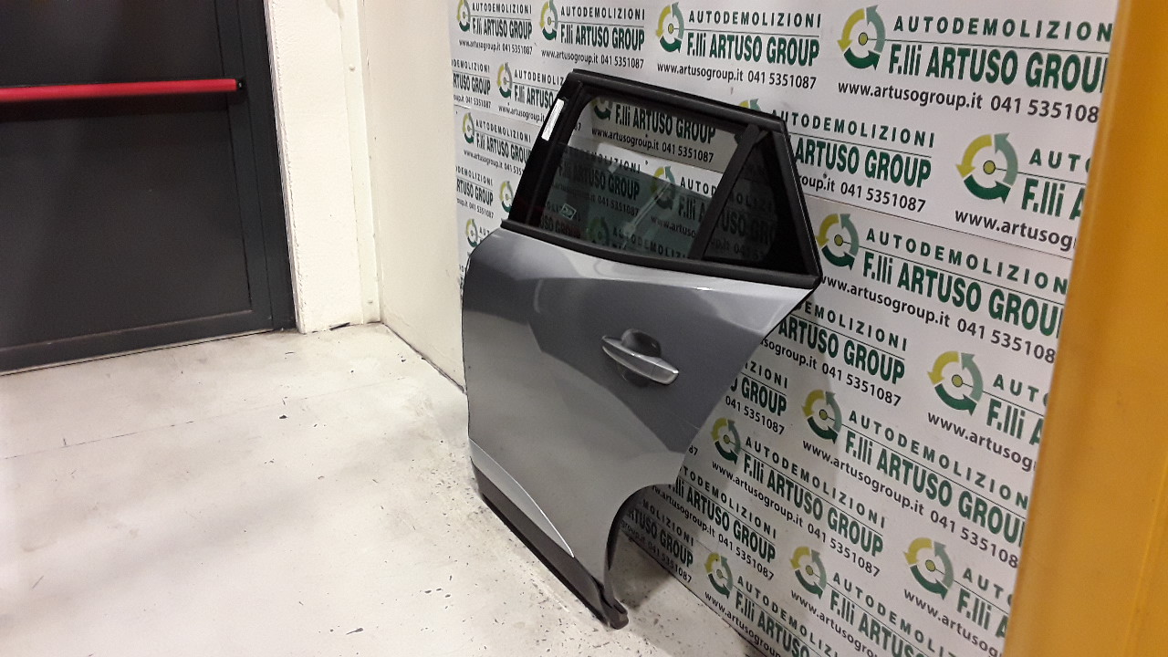 PORTA POSTERIORE SINISTRA PEUGEOT 2008 GRIGIO KCA - immagine 4