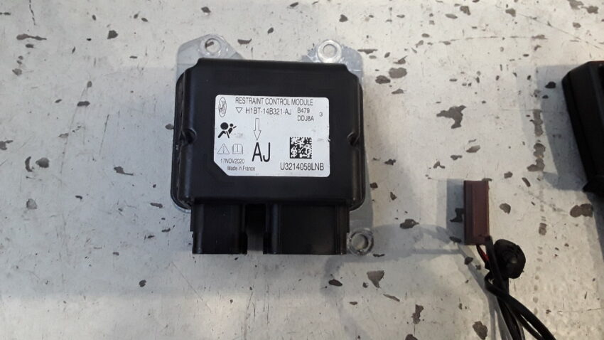KIT AIRBAG CON CRUSCOTTO FORD FIESTA 7°SERIE 04/2017> SENZA CINTURE - immagine 8