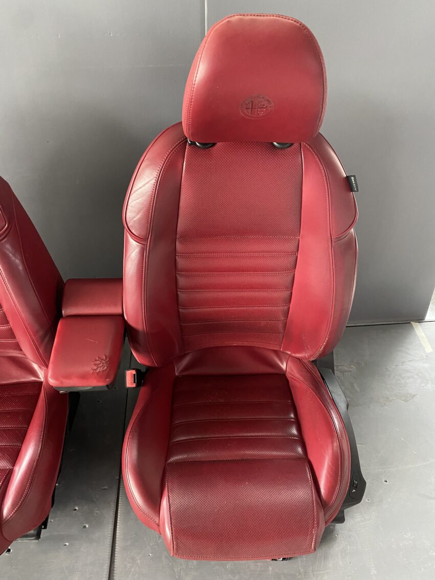 SEDILI/INTERNO ALFA ROMEO GIULIETTA IN PELLE "attenzione elettrici" - immagine 3
