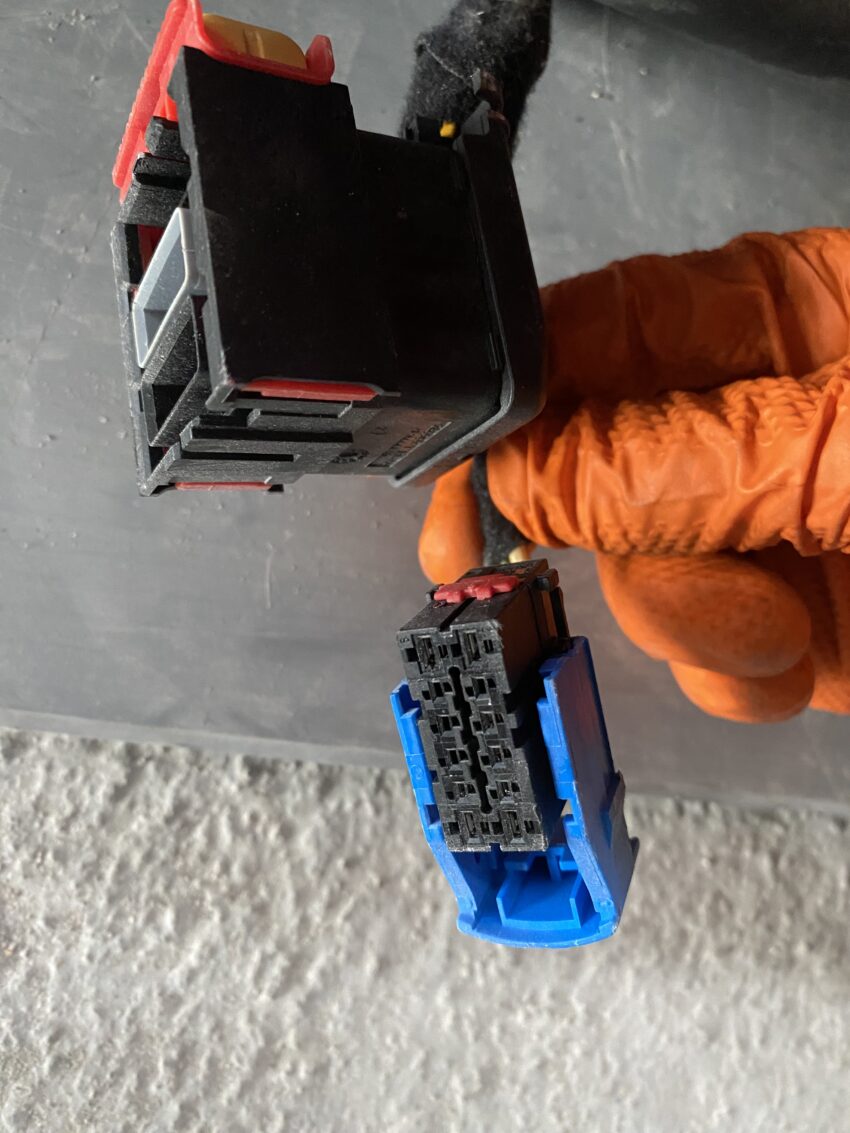 SEDILI/INTERNO ALFA ROMEO GIULIETTA IN PELLE "attenzione elettrici" - immagine 8