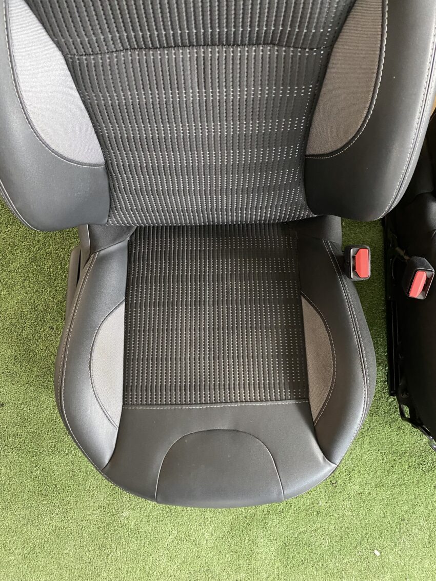 SEDILI/INTERNO PEUGEOT 2008 anno 2017 Km 80.700 - immagine 5