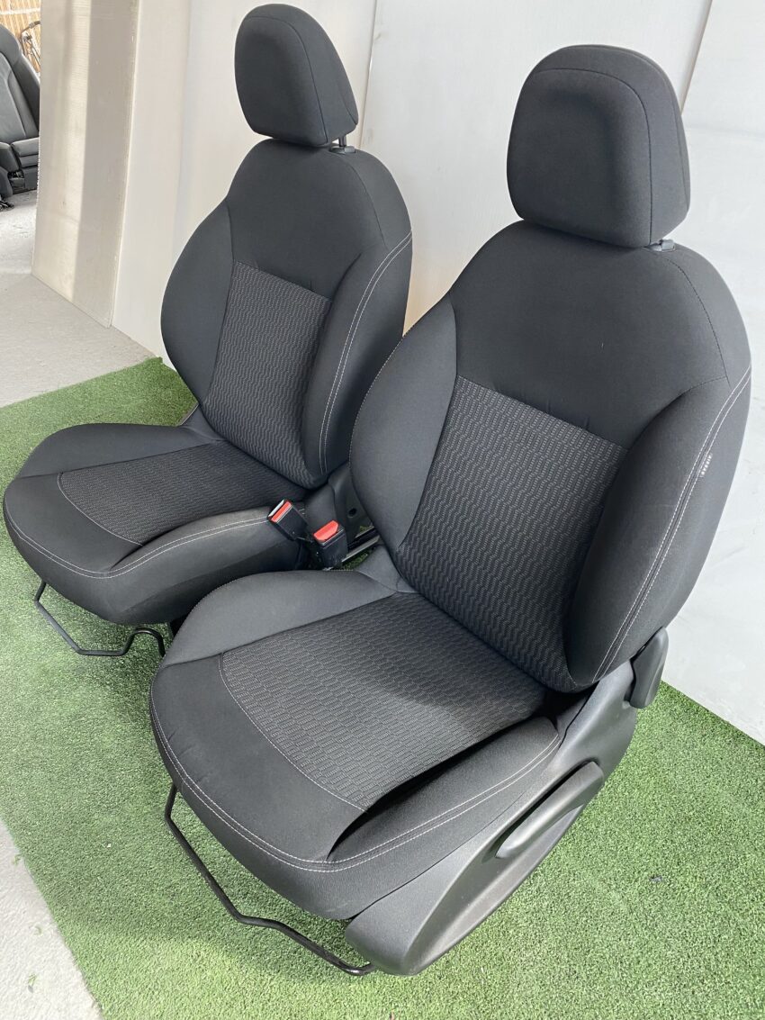 SEDILI ANTERIORI PEUGEOT 208 2017 km 60.534 - immagine 6
