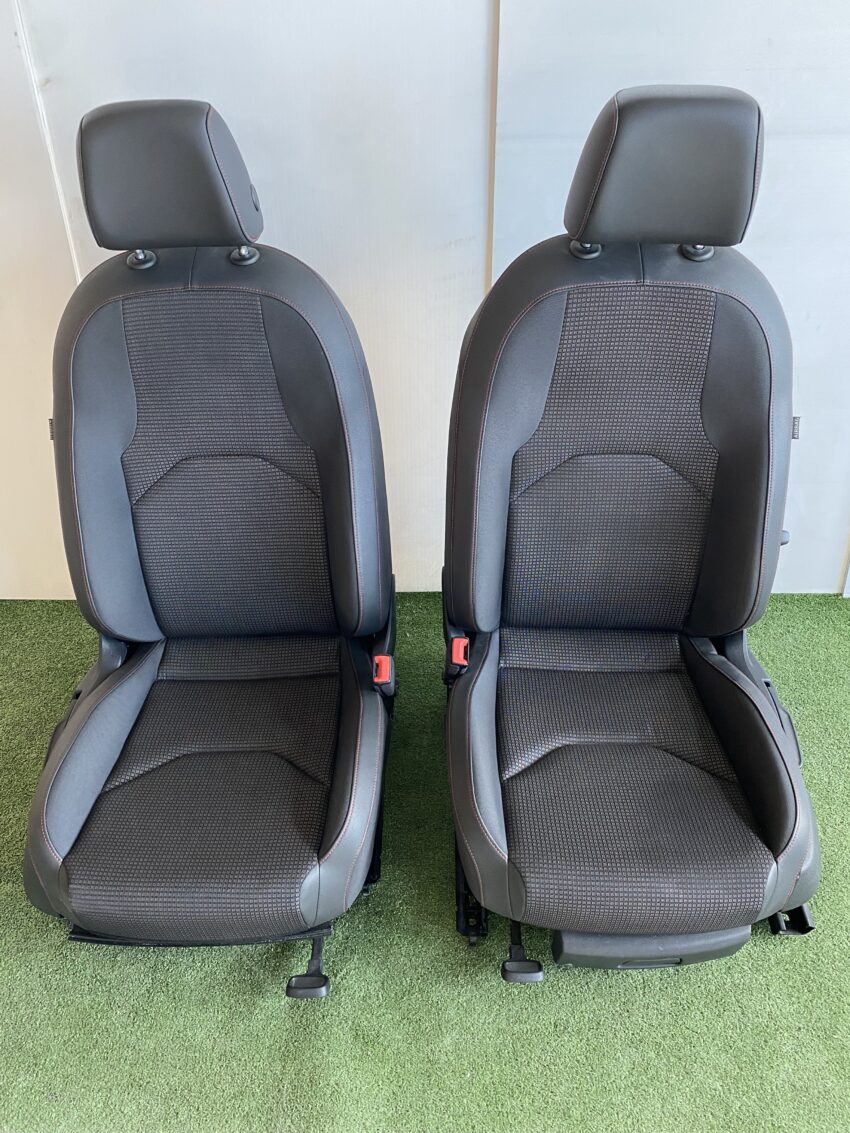 SEDILI/INTERNO SEAT LEON 2020 - immagine 2