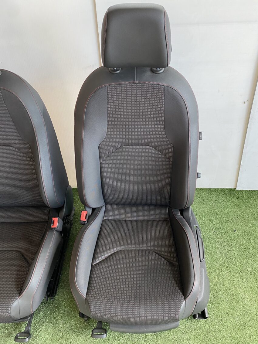 SEDILI/INTERNO SEAT LEON 2020 - immagine 4