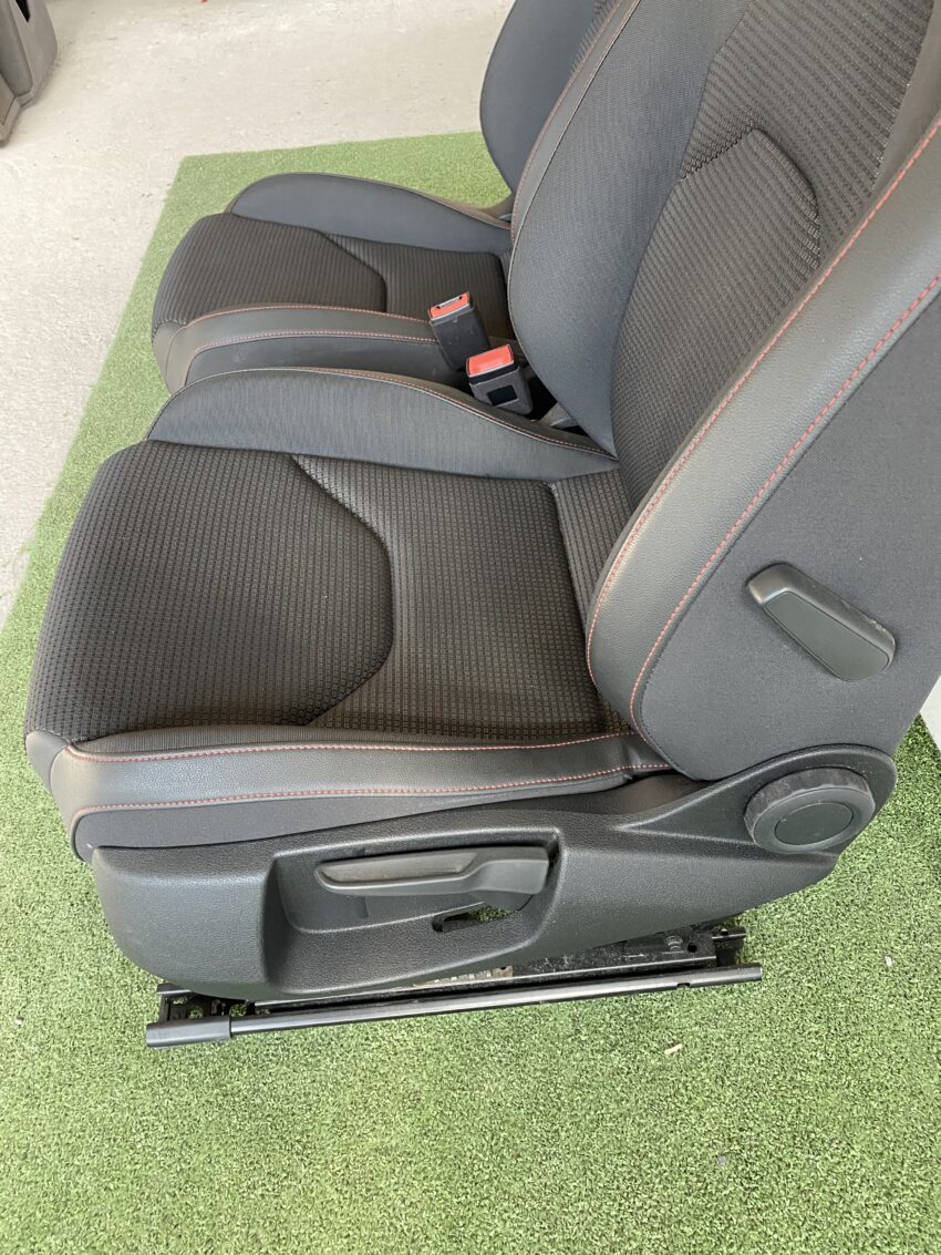 SEDILI/INTERNO SEAT LEON 2020 - immagine 9