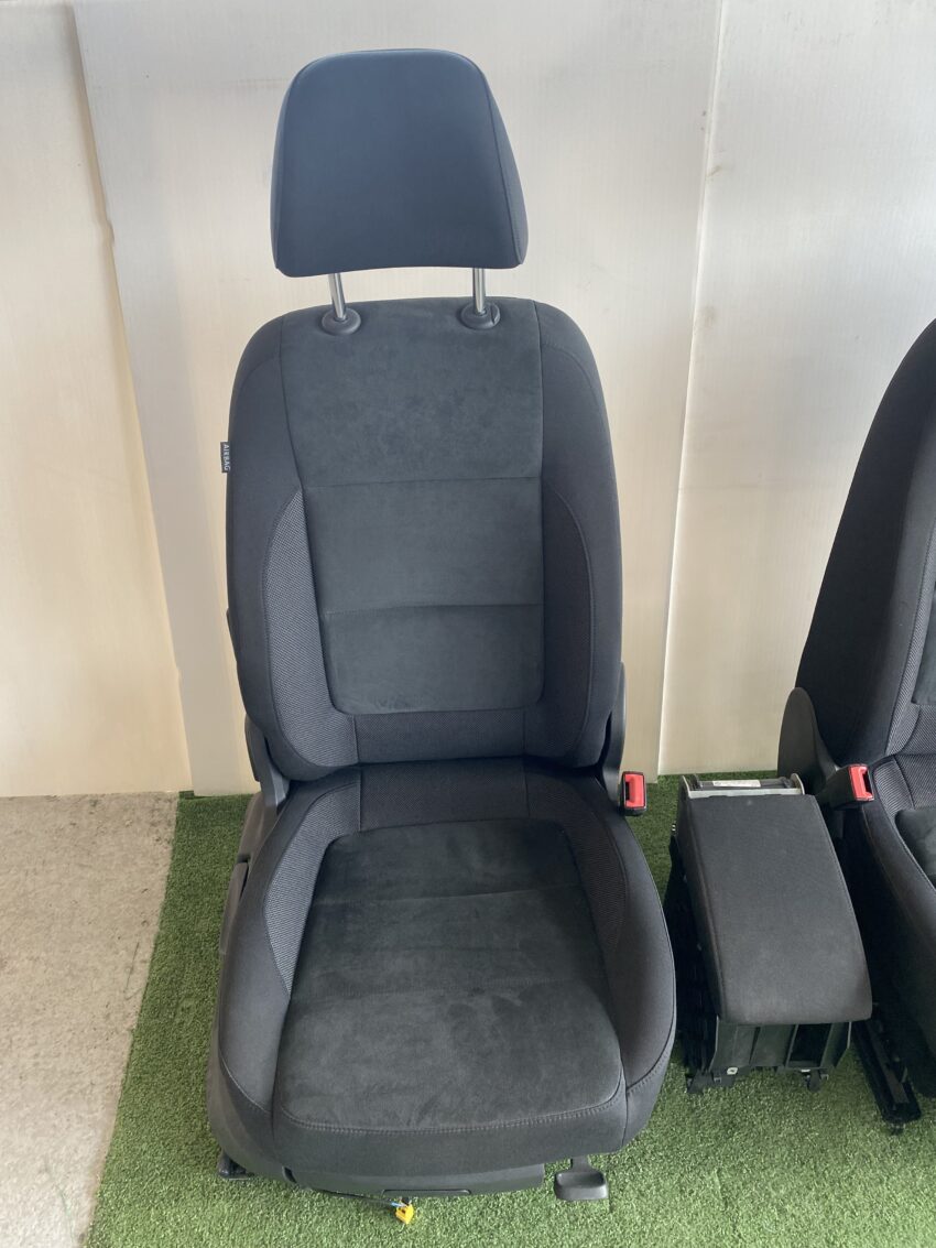 SEDILI/INTERNO VW TIGUAN (5N2) TESSUTO ALCANTARA 06/11>10/16< - immagine 2