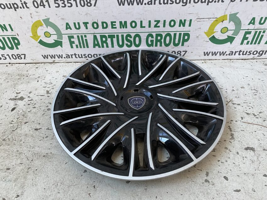 COPRICERCHIO LANCIA YPSILON 2018 R15 originale - immagine 3