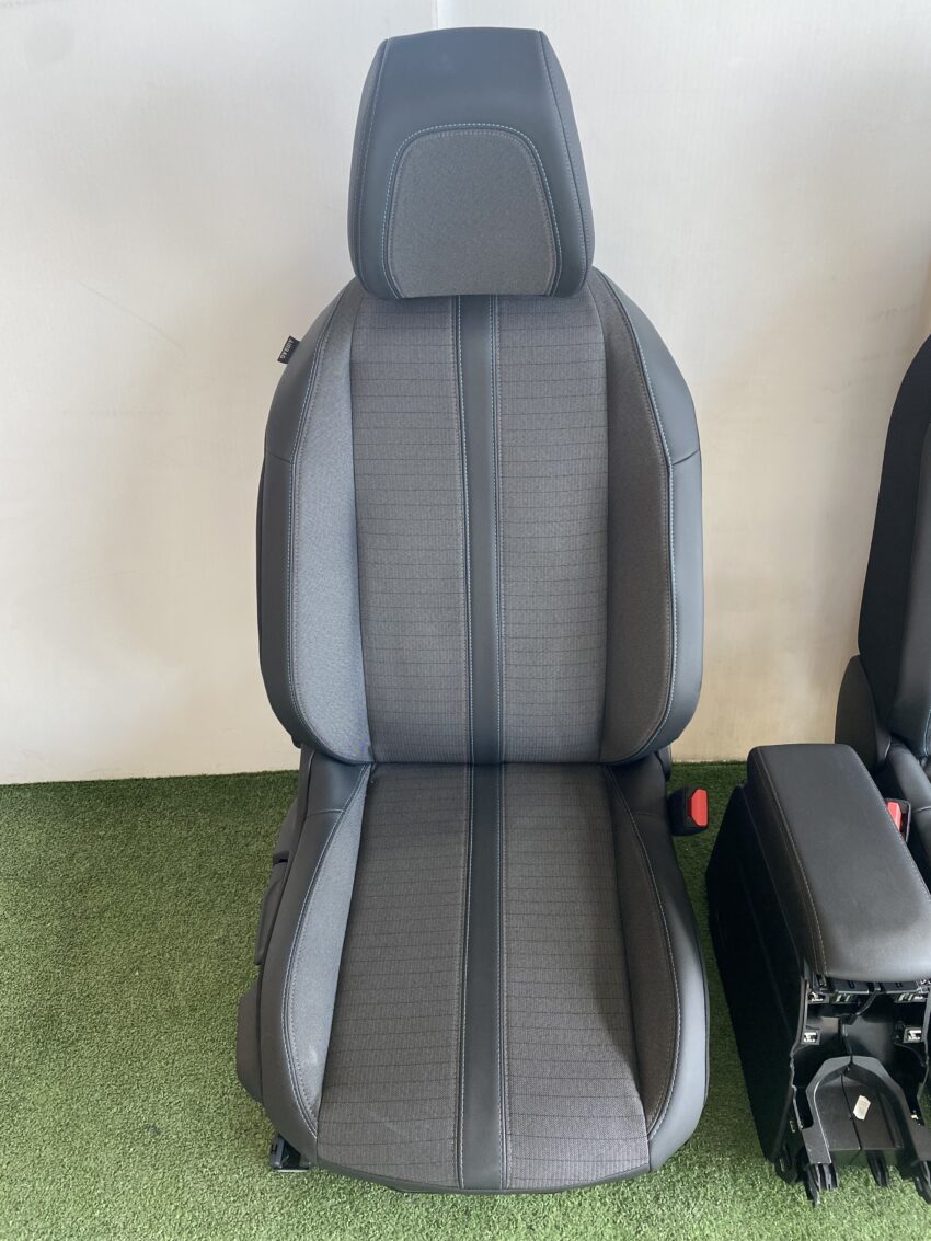 SEDILI/INTERNO PEUGEOT 2008 2023 - immagine 3