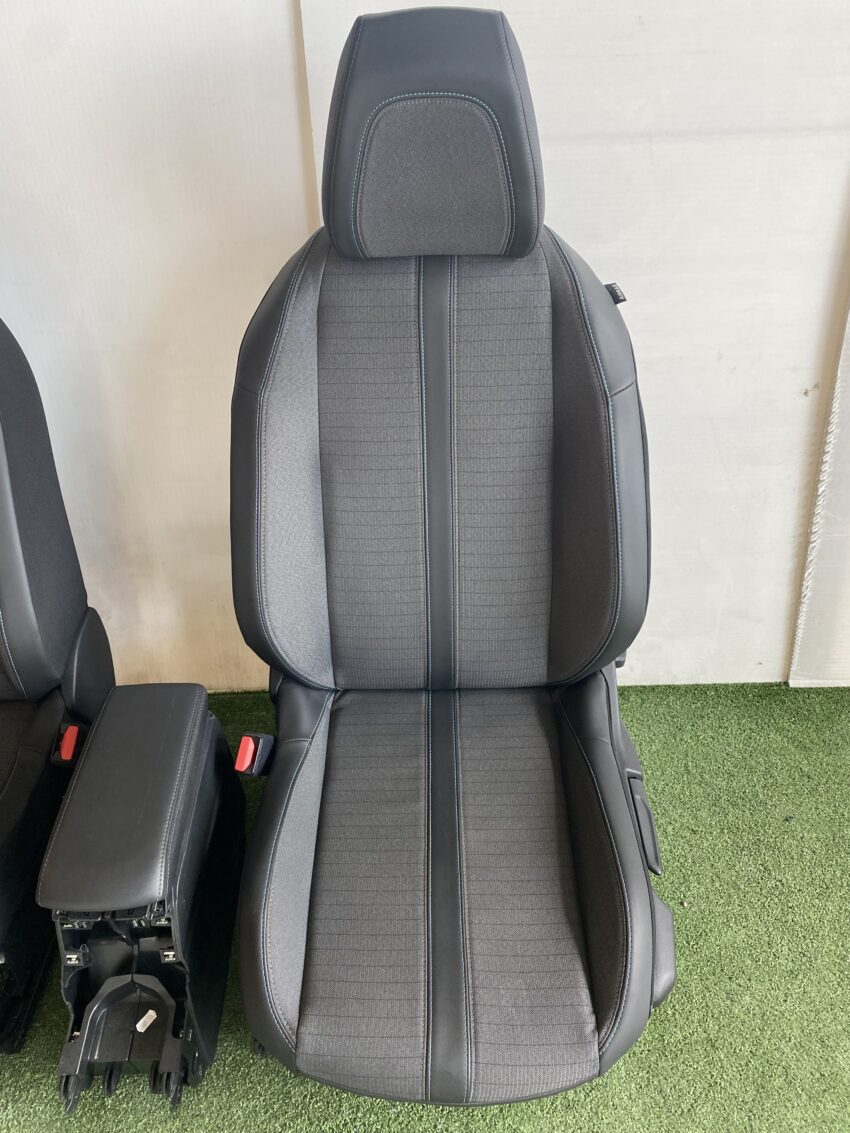 SEDILI/INTERNO PEUGEOT 2008 2023 - immagine 4