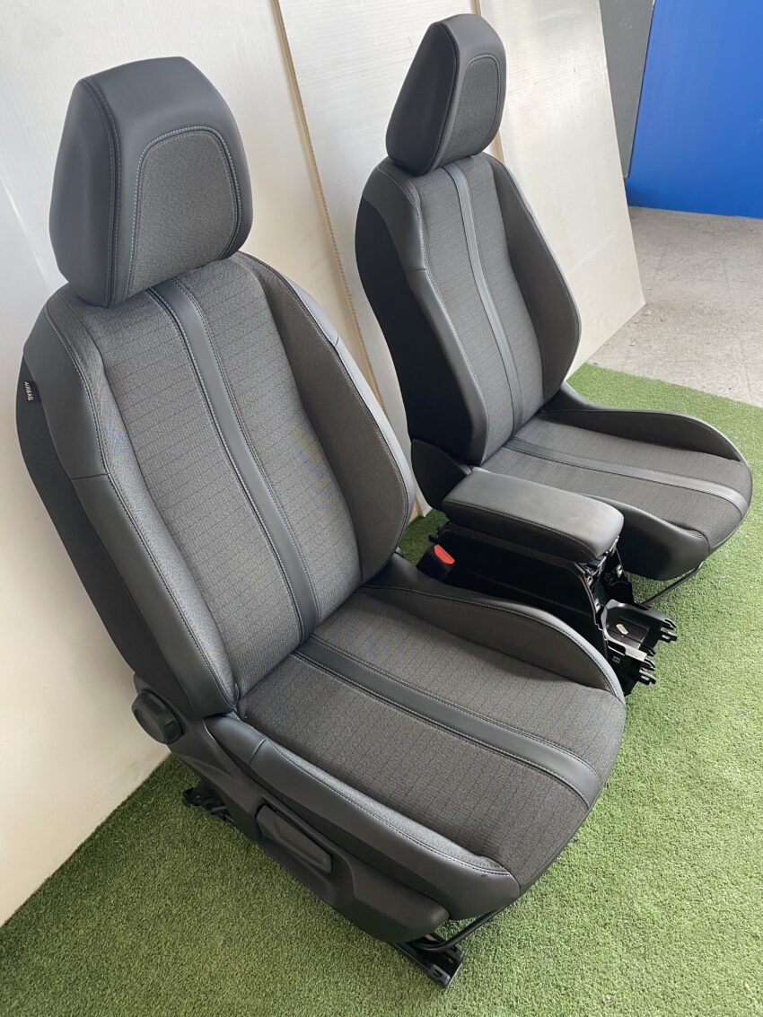 SEDILI/INTERNO PEUGEOT 2008 2023 - immagine 8